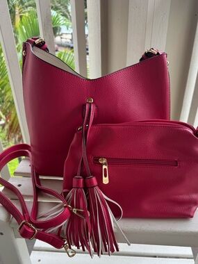 Pebbled Bright Pink Purse w/ Removable Shoulder Strap and Matching Pouch